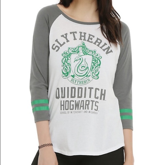Hot Topic Tops - Harry Potter Slytherin Quidditch Hogwarts tee